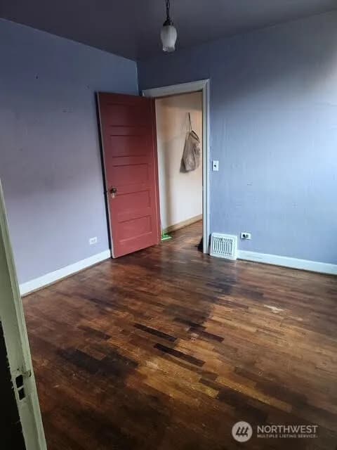 Property photo for 285 Earlington Avenue Sw, Renton photo 17