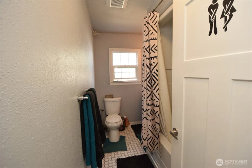 Property photo for 8519 Golden Given Drive E, Tacoma photo 17