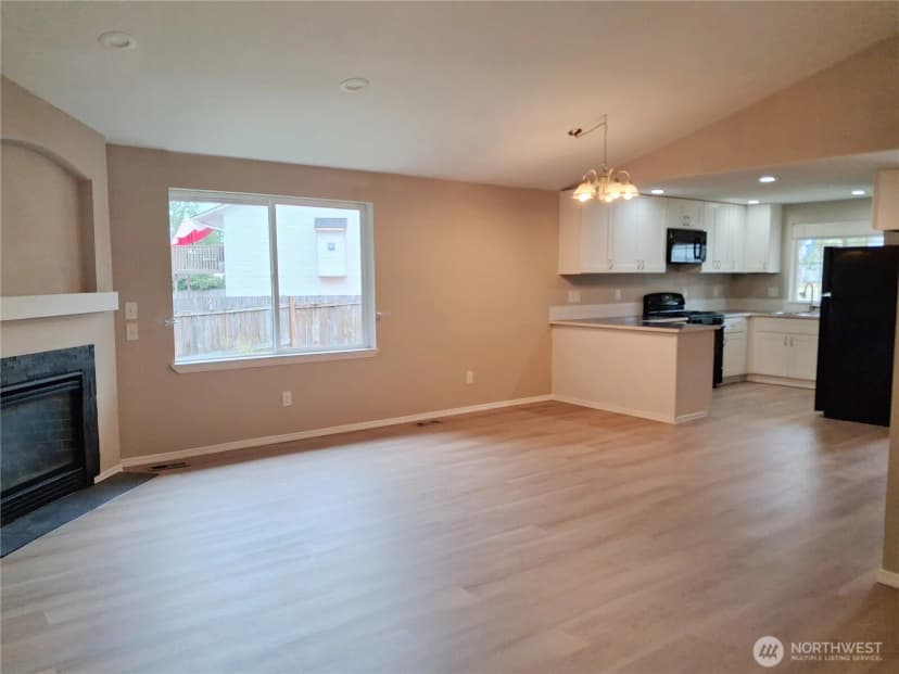 Property photo for 19022 Crown Ridge Boulevard, Arlington photo 2