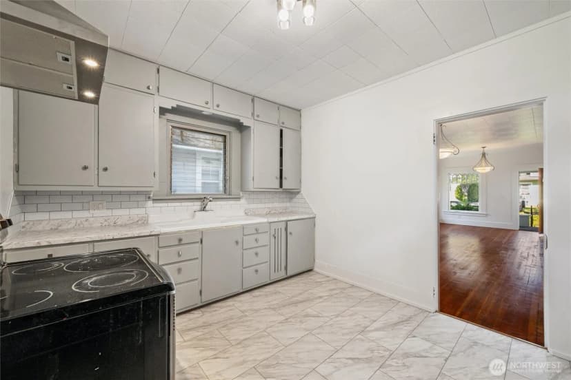 Property photo for 2014 Iron Street, Bellingham photo 10
