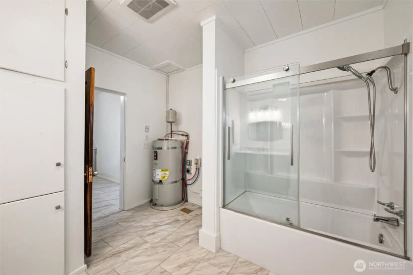 Property photo for 2014 Iron Street, Bellingham photo 12