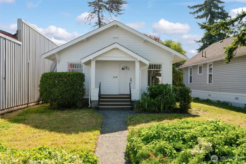 Property photo for 2014 Iron Street, Bellingham photo 2