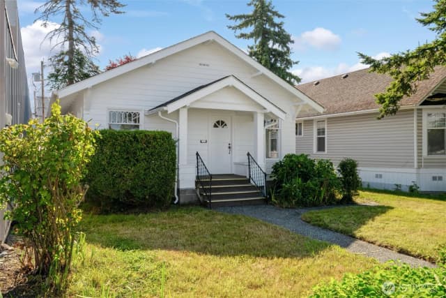 Property photo for 2014 Iron Street, Bellingham photo 3