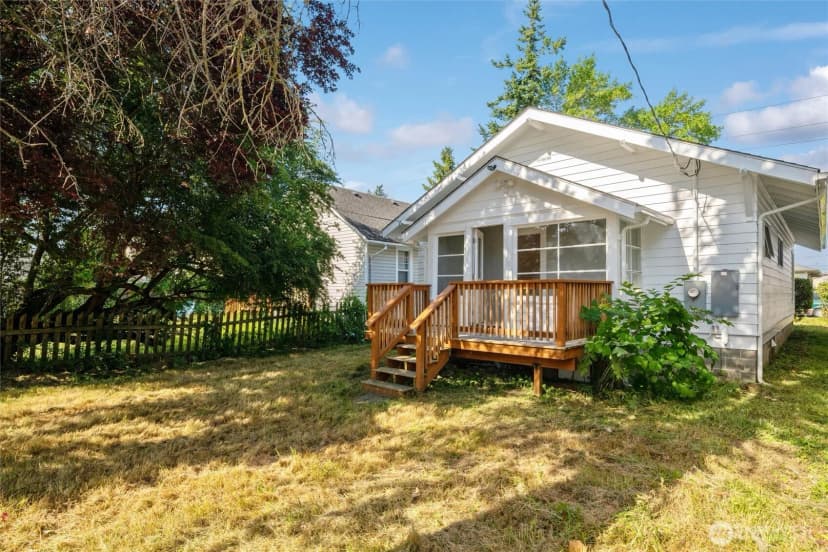 Property photo for 2014 Iron Street, Bellingham photo 23