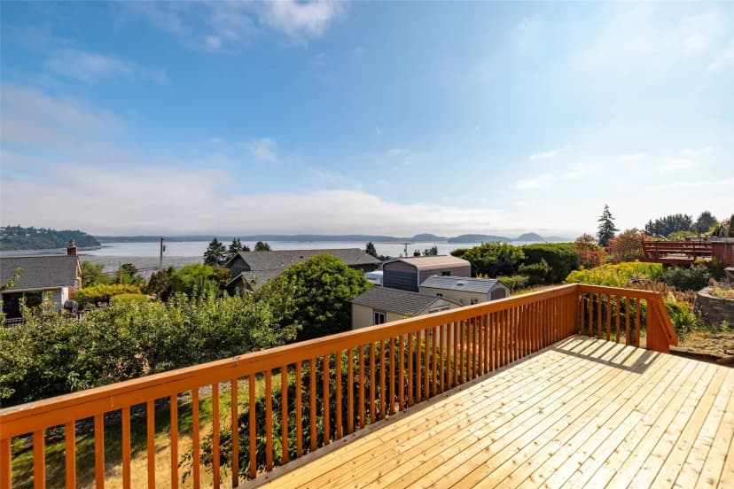 Property photo for 539 Birch Street, Oak Harbor photo 28