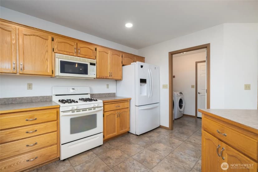 Property photo for 539 Birch Street, Oak Harbor photo 16