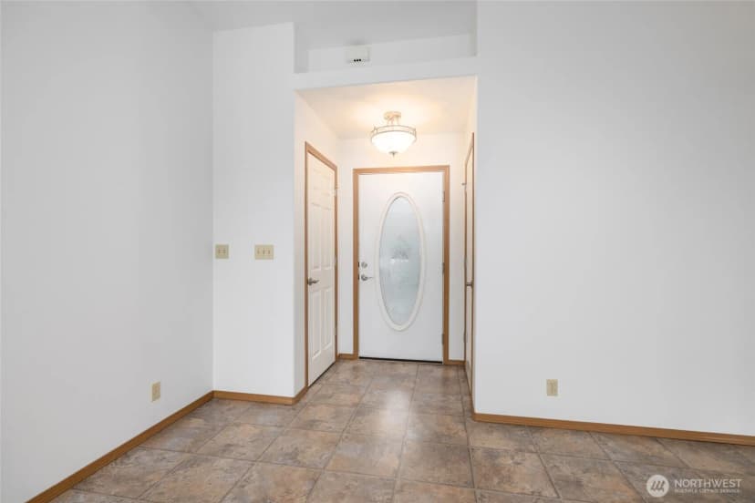 Property photo for 539 Birch Street, Oak Harbor photo 7