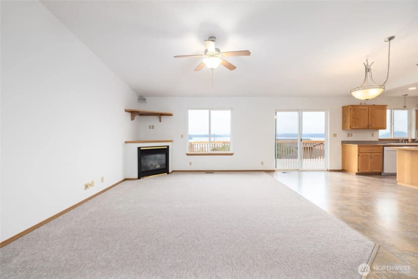 Property photo for 539 Birch Street, Oak Harbor photo 9
