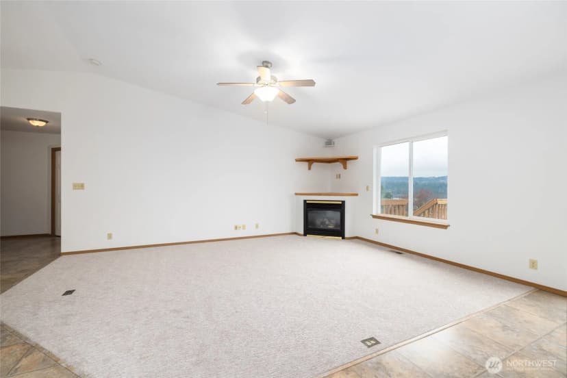 Property photo for 539 Birch Street, Oak Harbor photo 8