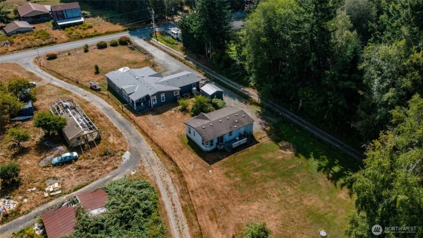 Property photo for 22484 Grip Road, Sedro Woolley photo 2