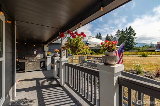 Property photo for 22484 Grip Road, Sedro Woolley