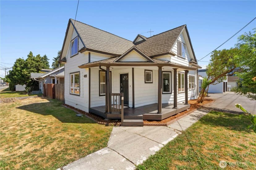 Property photo for 421 W Main Avenue, Puyallup photo 3