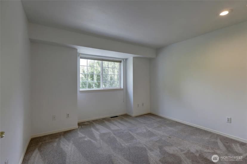 Property photo for 17583 110th Lane Se #10, Renton photo 18