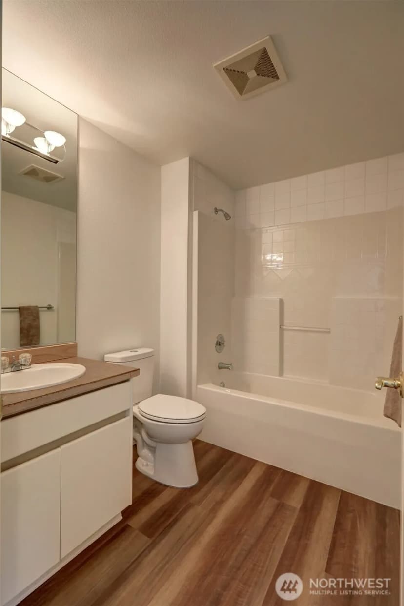 Property photo for 17583 110th Lane Se #10, Renton photo 21
