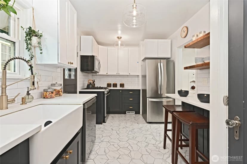 Property photo for 334 Ne 57th Street, Seattle photo 13