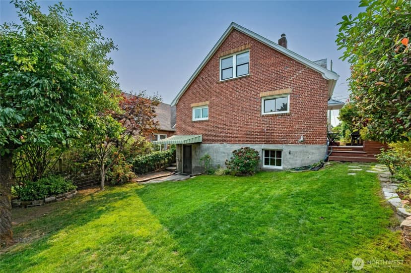 Property photo for 334 Ne 57th Street, Seattle photo 35