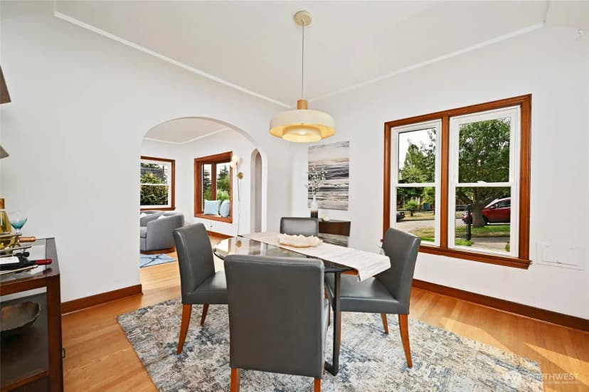 Property photo for 334 Ne 57th Street, Seattle photo 12