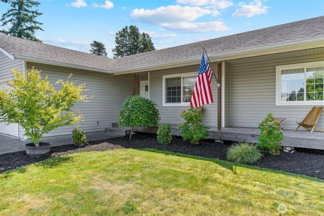 Property photo for 801 John Liner, Sedro Woolley photo 3