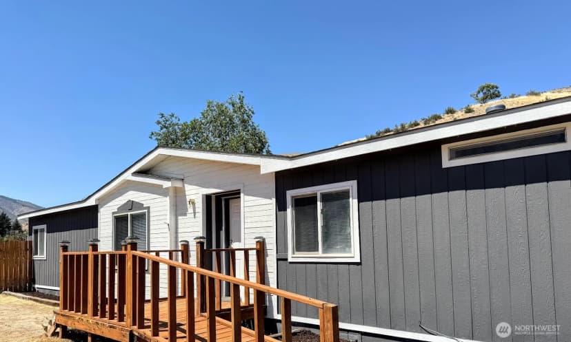 Property photo for 3076 Hedding Street, Entiat