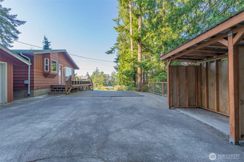 Property photo for 71 Quinault Lp, Port Townsend photo 22