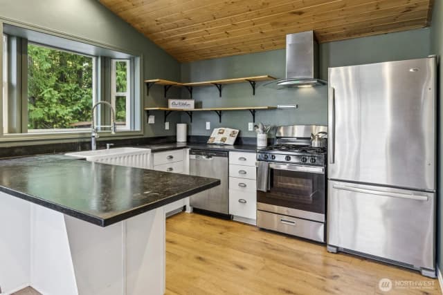 Property photo for 71 Quinault Lp, Port Townsend photo 5