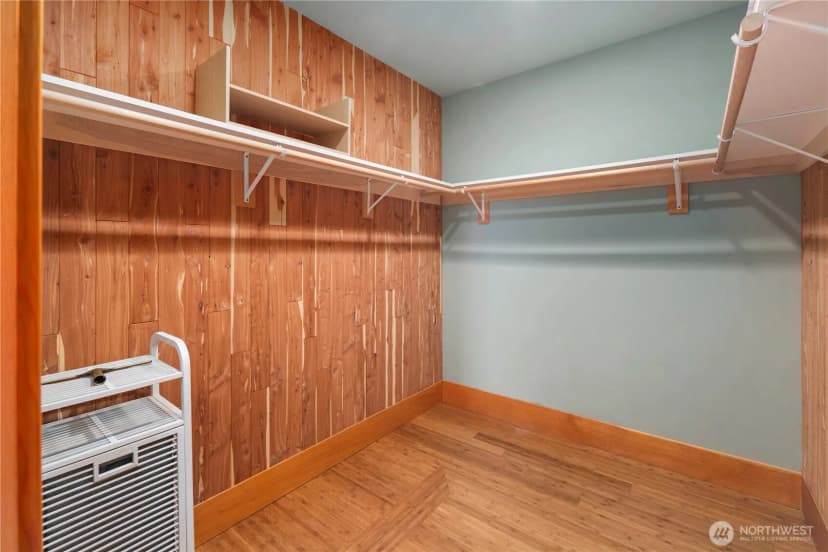Property photo for 2563 Perkins Lane W, Seattle photo 24