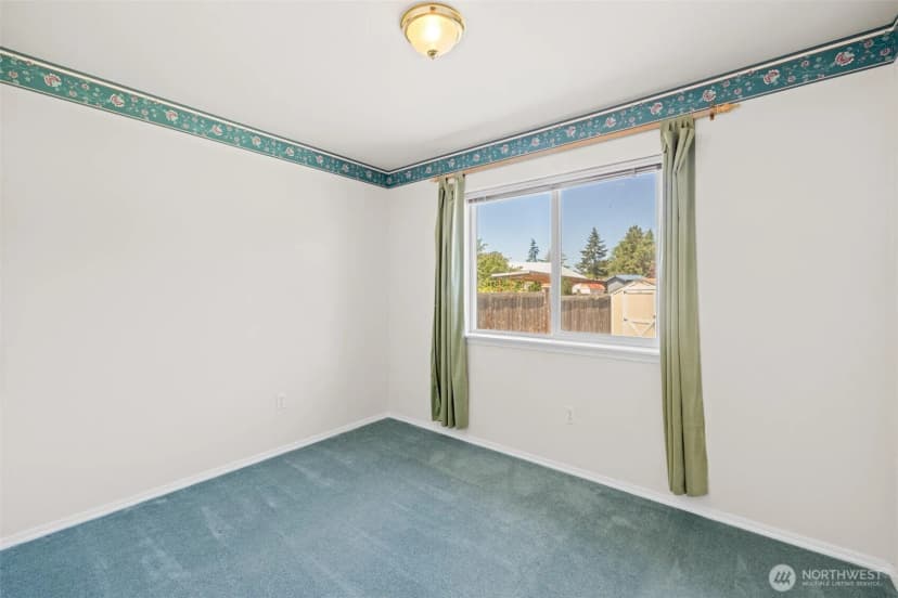 Property photo for 109 N Honeycomb Circle, Sequim photo 12