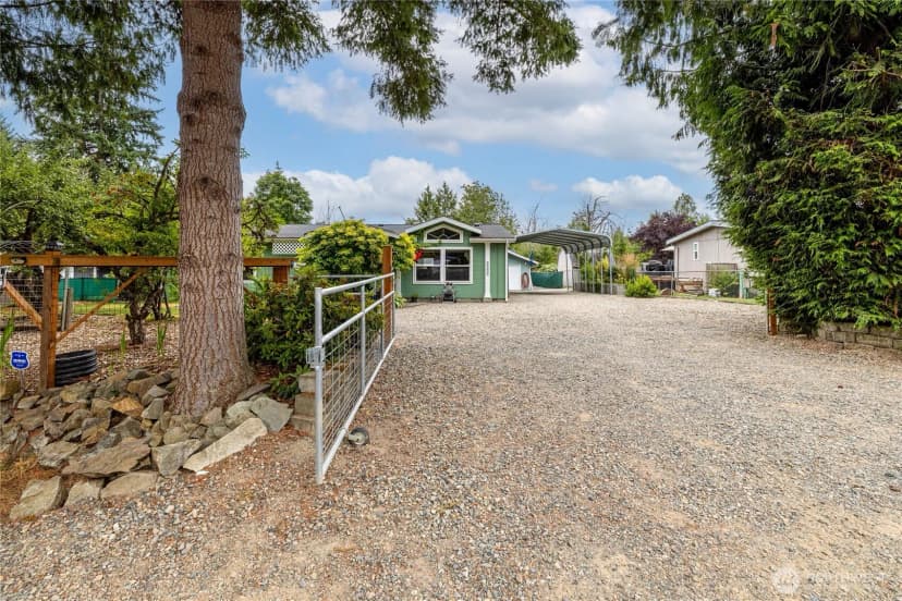 Property photo for 21304 131st Street Ct E, Bonney Lake photo 2