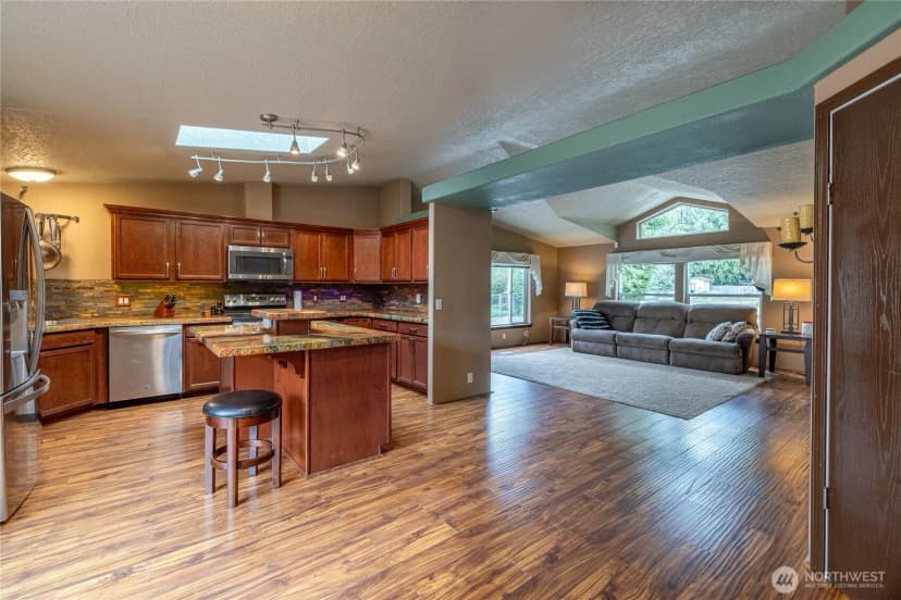 Property photo for 21304 131st Street Ct E, Bonney Lake photo 11