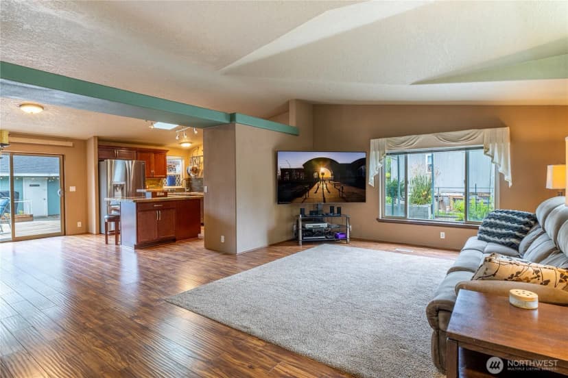 Property photo for 21304 131st Street Ct E, Bonney Lake photo 8