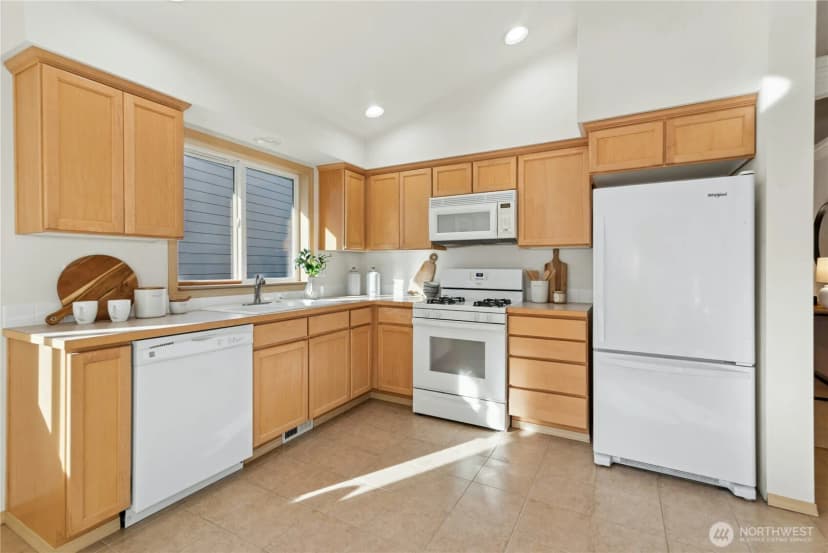 Property photo for 6201 73rd Ave Ne, Marysville photo 6