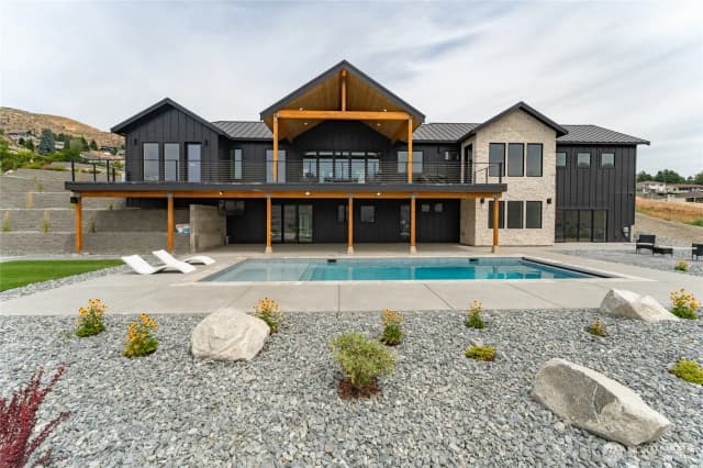 Property photo for 134 Hillcrest Place, Chelan