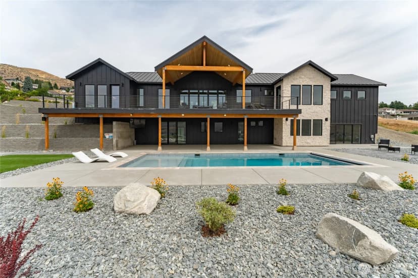 Property photo for 134 Hillcrest Place, Chelan