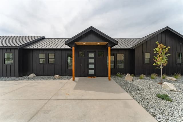 Property photo for 134 Hillcrest Place, Chelan photo 4