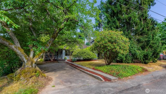 Property photo for 3117 Vallette Street, Bellingham photo 2