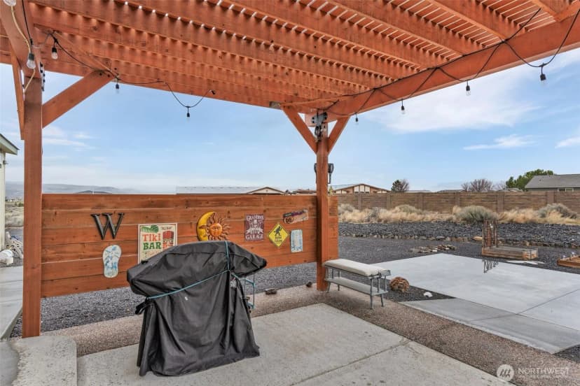 Property photo for 404 Airport Way Sw, Mattawa photo 26