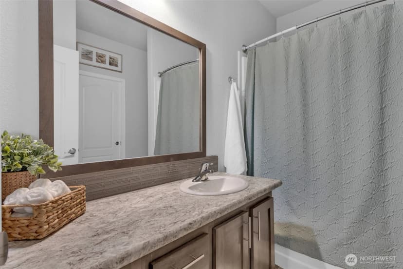 Property photo for 404 Airport Way Sw, Mattawa photo 17