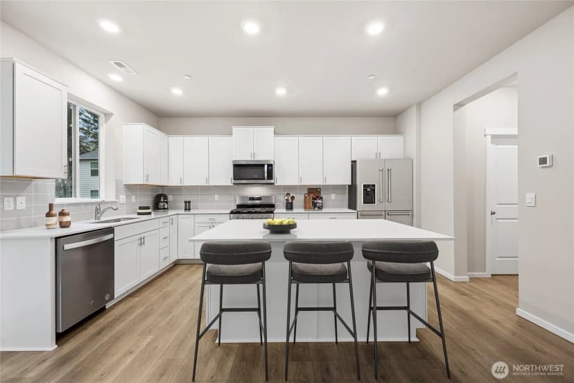 Property photo for 4046 98th Court Ave E #23, Edgewood photo 9