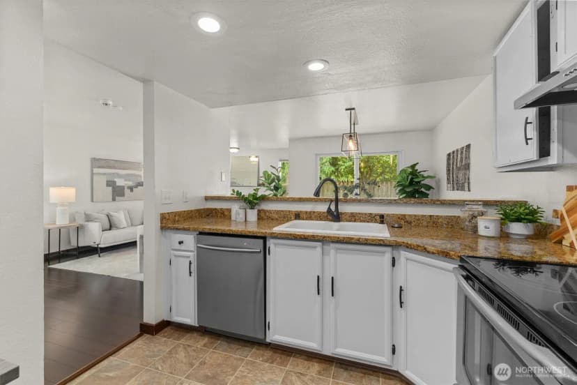 Property photo for 10917 Se 251st Place #a40a, Kent photo 9