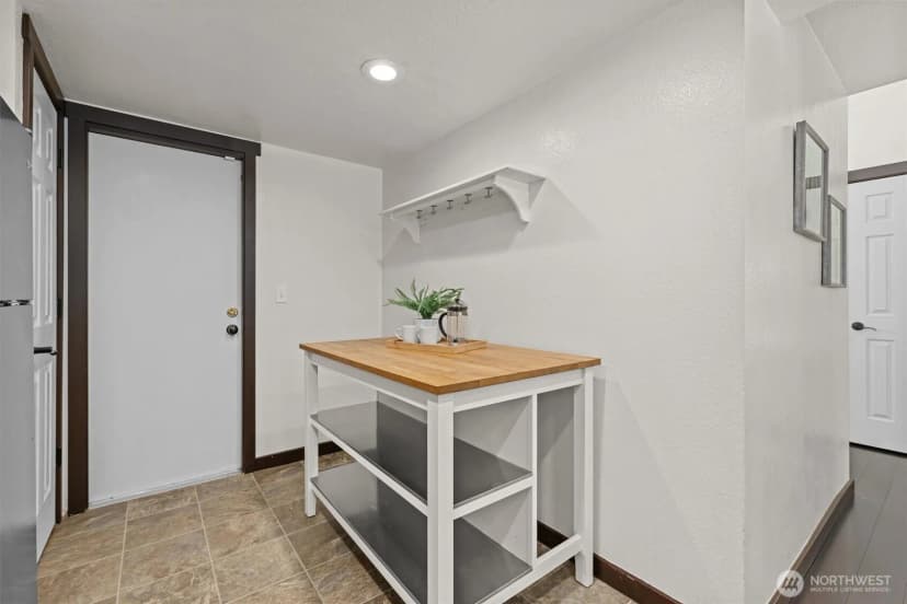 Property photo for 10917 Se 251st Place #a40a, Kent photo 12