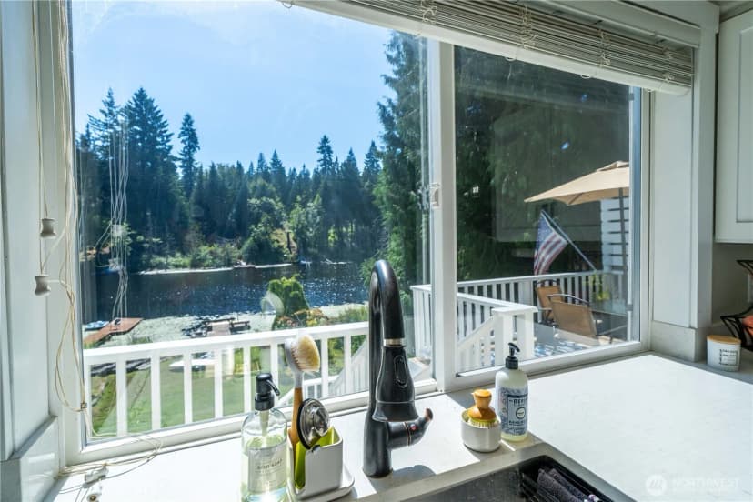 Property photo for 21732 E Lost Lake Road, Snohomish photo 10