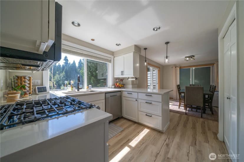 Property photo for 21732 E Lost Lake Road, Snohomish photo 8