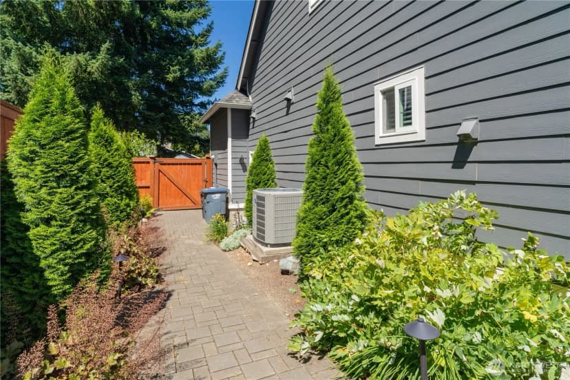 Property photo for 7118 57th Street Court W, University Place photo 28