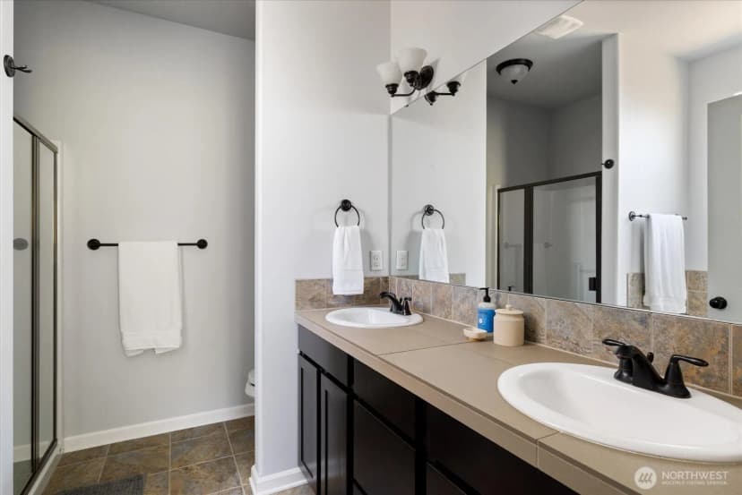 Property photo for 3230 Sw Fairway Point Drive, Oak Harbor photo 12