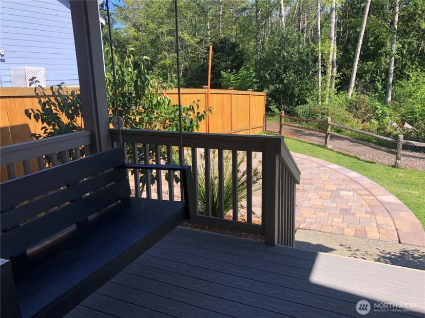 Property photo for 3230 Sw Fairway Point Drive, Oak Harbor photo 23