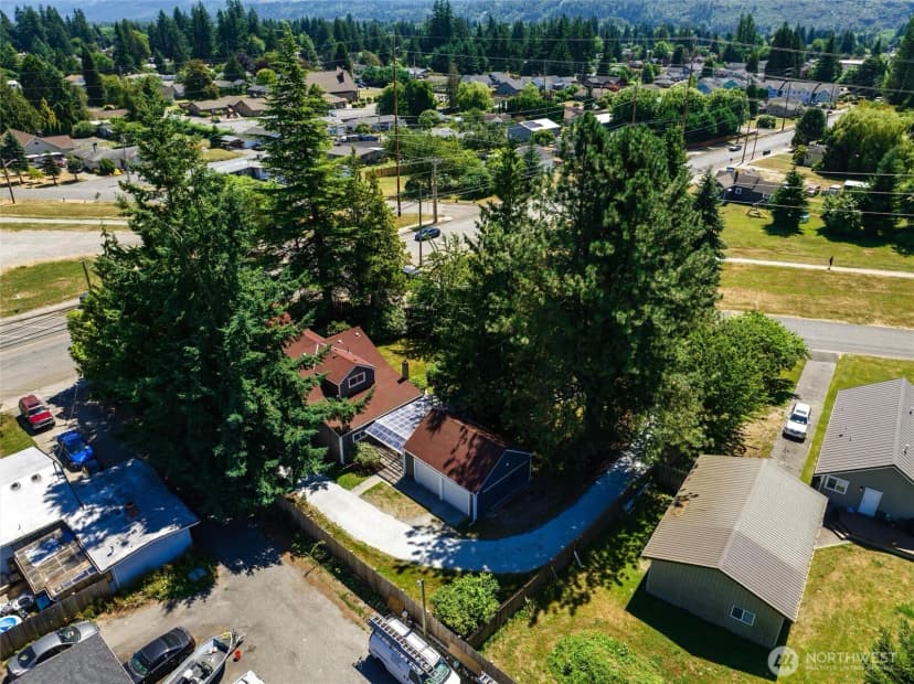 Property photo for 320 Township Street, Sedro Woolley photo 37