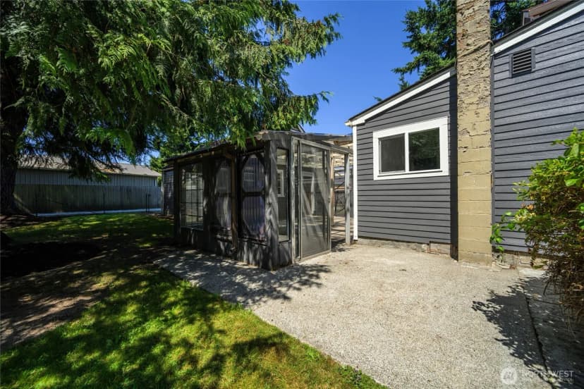 Property photo for 320 Township Street, Sedro Woolley photo 29