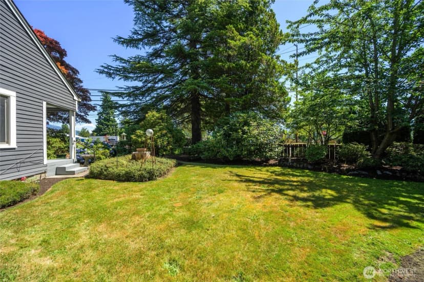 Property photo for 320 Township Street, Sedro Woolley photo 30