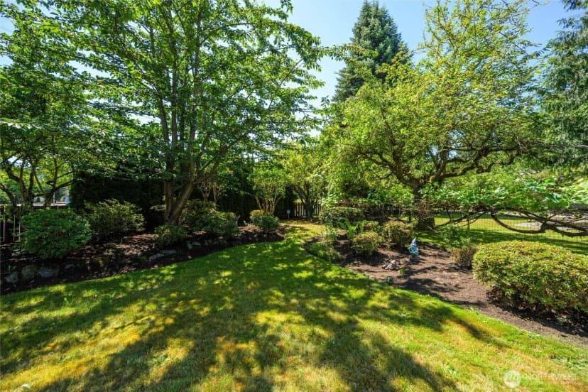 Property photo for 320 Township Street, Sedro Woolley photo 35