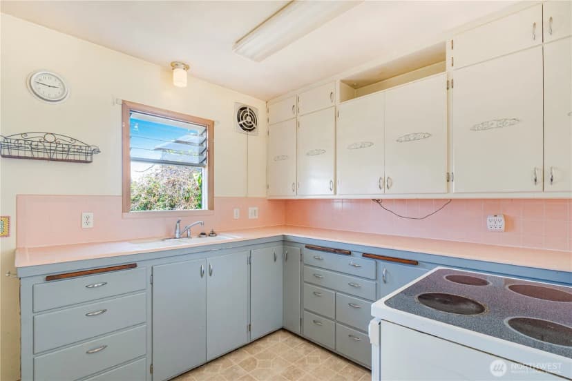 Property photo for 1505 Oakes Avenue, Everett photo 15